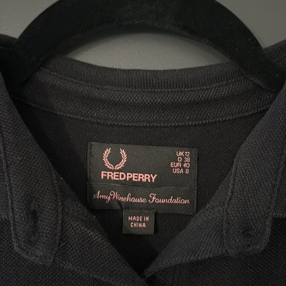 Fred Perry Twin Tipped Amy Winehouse Polo Black Pink Top Shirt UK 12 US 8 - Picture 2 of 3